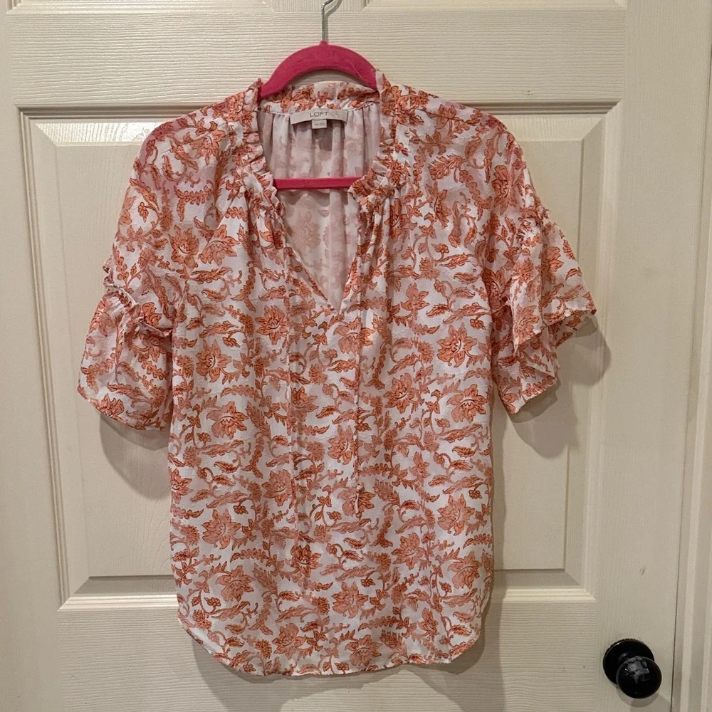 Loft floral coral ruffle cuff top, XSM - Picture 4 of 10